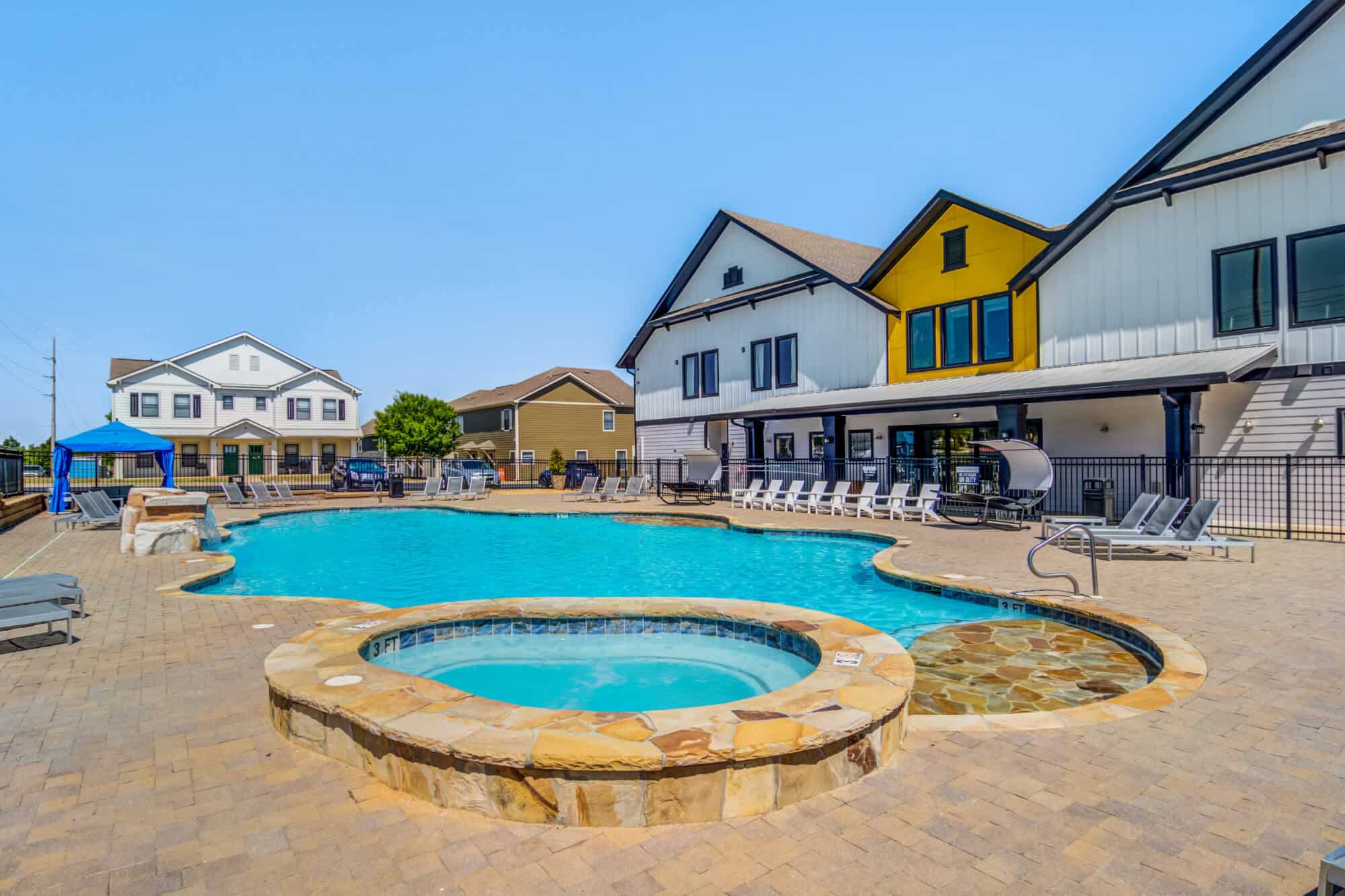 the collective at auburn luxury off campus cottage apartments near auburn university resort style pool and hot tub